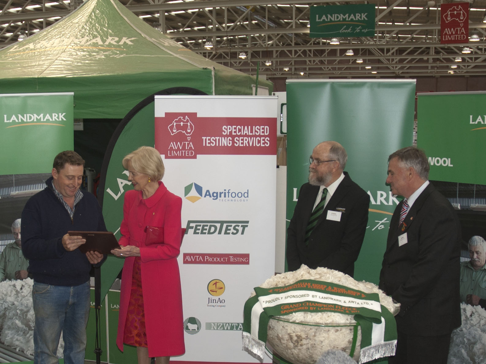 Her Excellency Ms Quentin Bryce AC CVO, Governor-General of the Commonwealth of Australia presents the prize to last year's winner, Michael Corkhill of Grassy Creek Merino Stud